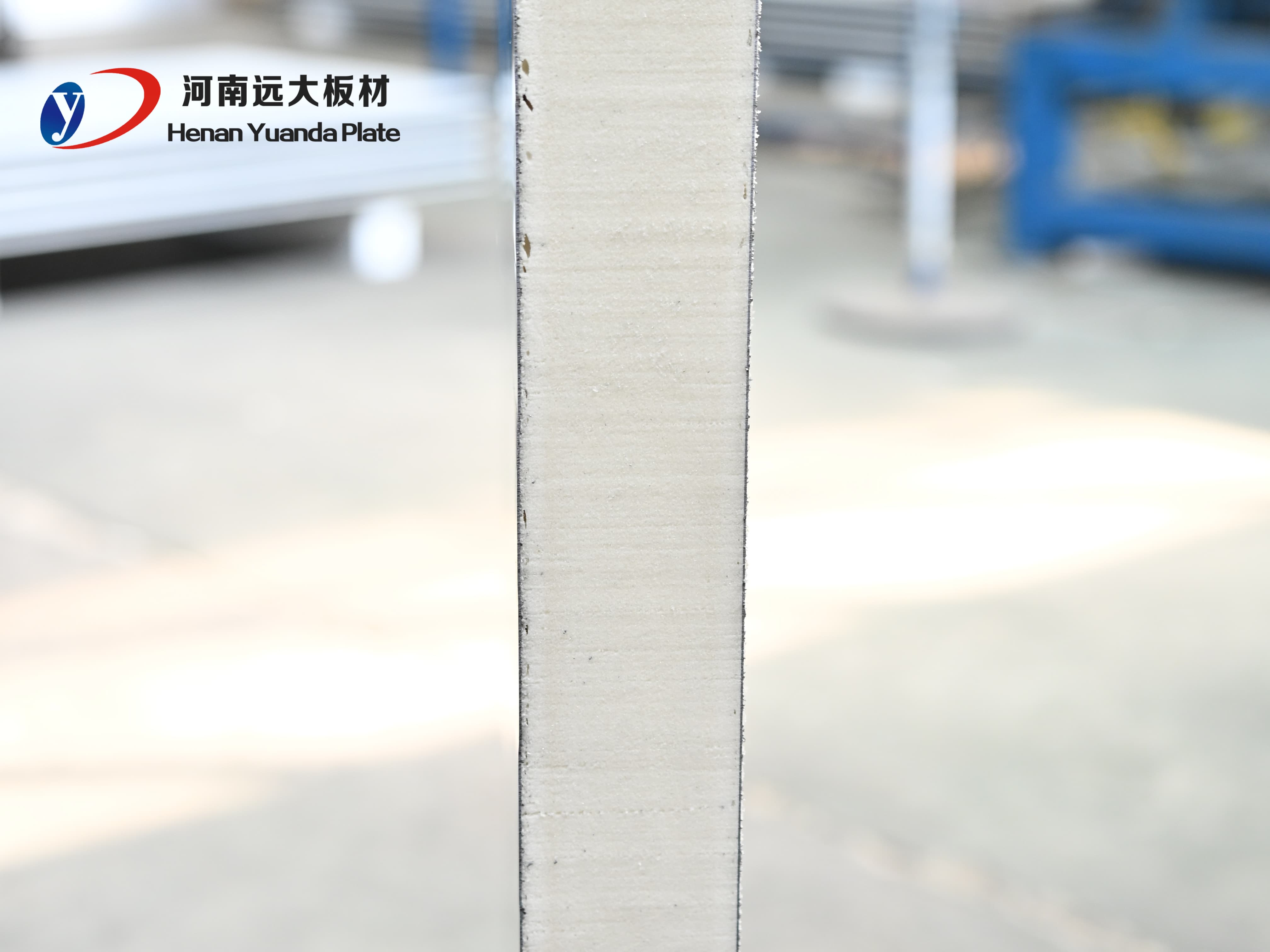 聚氨酯冷库板:现代冷链物流的“节能基石”(图2) 聚氨酯冷库板:现代冷链物流的“节能基石”(图2)