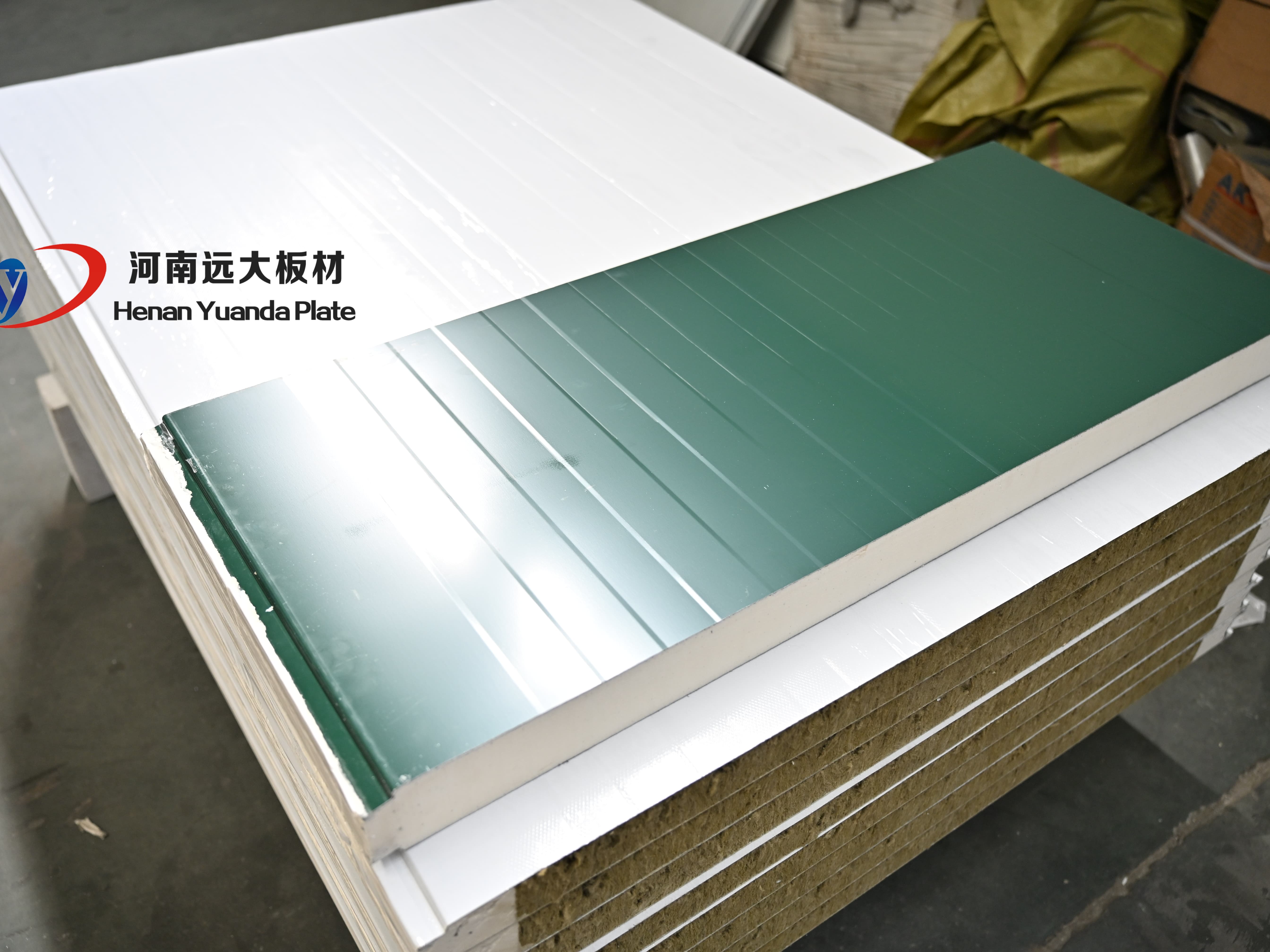 “冷链仓库对保温‘零容忍’?聚氨酯夹芯冷库板的‘无缝’密封方案正是答案。” (图2) “冷链仓库对保温‘零容忍’?聚氨酯夹芯冷库板的‘无缝’密封方案正是答案。” (图2)