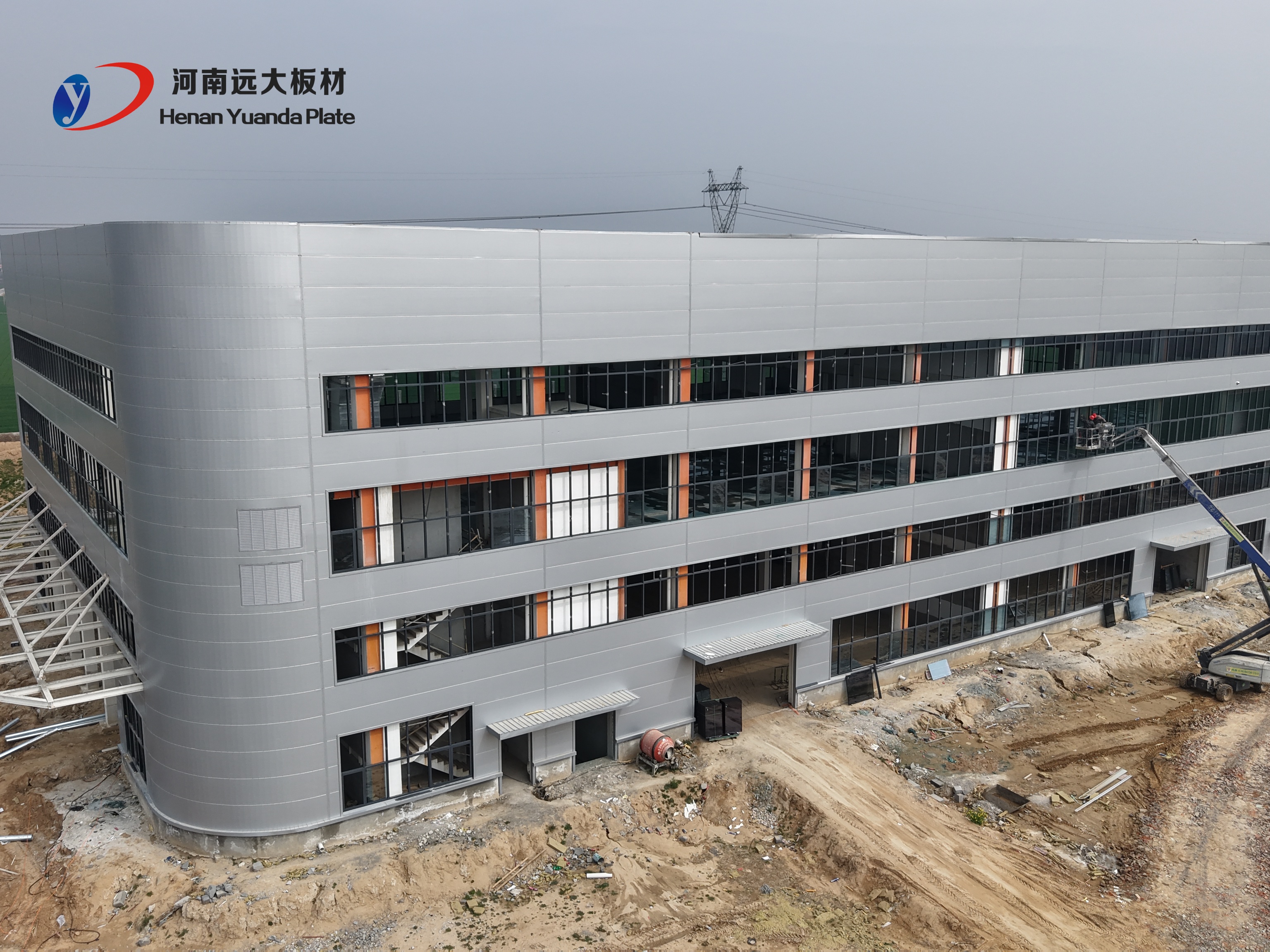 钢结构厂房也能做出圆弧转角?聊聊圆弧转角板是怎么实现的(图3) 钢结构厂房也能做出圆弧转角?聊聊圆弧转角板是怎么实现的(图3)